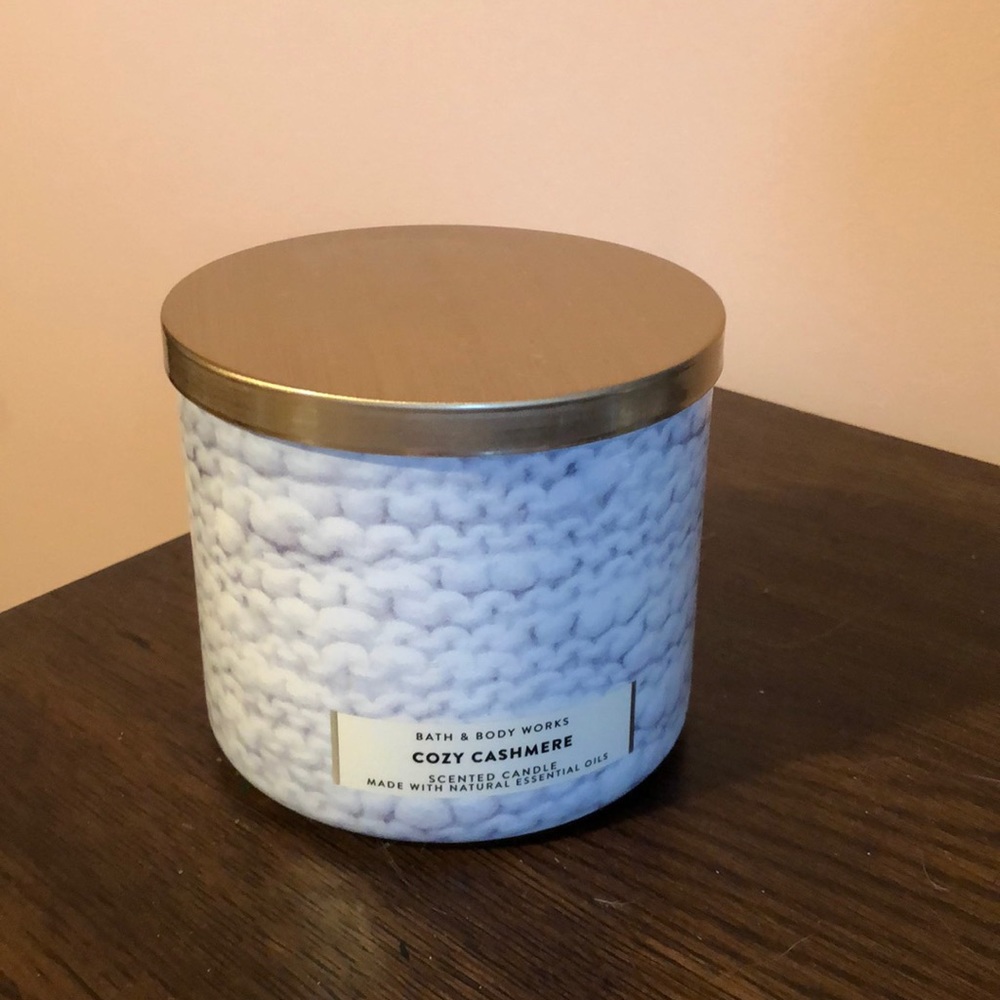 Bath and Body Works Cozy Cashmere 3-wick Candle NEW!!